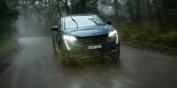 Acheter une peugeot 3008 d'occasion : la bonne affaire ?